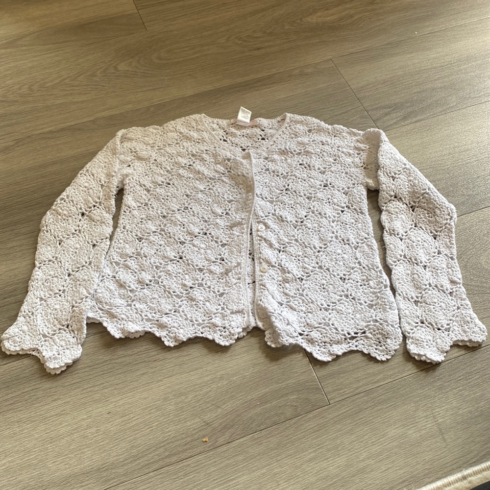 Janie & Jackie Crochet white jacket with buttons. Size5T 100%cotton